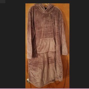 32 Degrees Heat Women’s Dusty Pink Hooded Lounger.